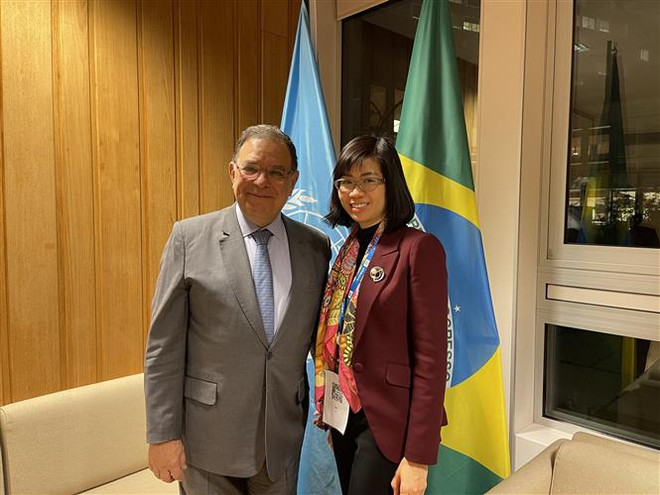 Le Président de la 41e session de l’UNESCO "satisfait" des accords mondiaux sur l'IA ảnh 2 Le Président de la 41e session de l’UNESCO "satisfait" des accords mondiaux sur l'IA ảnh 2