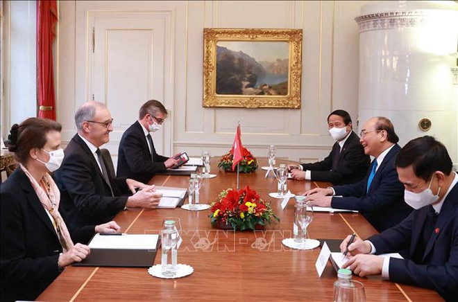 Vietnam-Suisse : entretien Nguyen Xuan Phuc - Guy Parmelin ảnh 1 Vietnam-Suisse : entretien Nguyen Xuan Phuc - Guy Parmelin ảnh 1