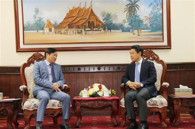 L'ambassadeur vietnamien formule ses vœux à l’occasion du Nouvel An du Laos ảnh 1 L'ambassadeur vietnamien formule ses vœux à l’occasion du Nouvel An du Laos ảnh 1