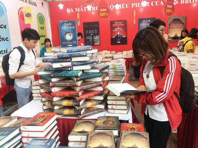 La place du livre dans la vie des jeunes Vietnamiens ảnh 1 La place du livre dans la vie des jeunes Vietnamiens ảnh 1