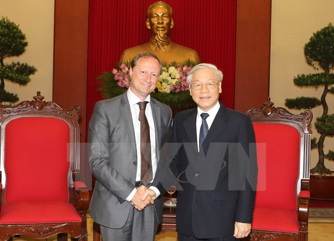 Le leader du PCV reçoit l'ambassadeur belge Bruno Angelet ảnh 1 Le leader du PCV reçoit l'ambassadeur belge Bruno Angelet ảnh 1
