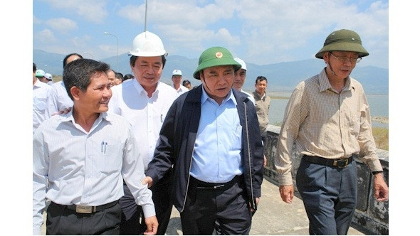 Nguyên Xuân Phuc inspecte les dispositifs anti-sécheresse à Ninh Thuân ảnh 1 Nguyên Xuân Phuc inspecte les dispositifs anti-sécheresse à Ninh Thuân ảnh 1