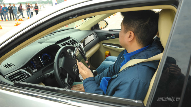 Nouveau programme de communication de Toyota sur la sécurité routière ảnh 2 Nouveau programme de communication de Toyota sur la sécurité routière ảnh 2