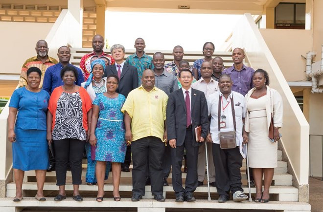 Les responsables du parti mozambicain Frelimo étudient des expériences du Vietnam ảnh 1 Les responsables du parti mozambicain Frelimo étudient des expériences du Vietnam ảnh 1
