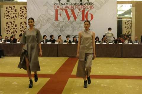 La Fashion Week 2016, une bouffée d'air frais pour la mode du Vietnam ảnh 3 La Fashion Week 2016, une bouffée d'air frais pour la mode du Vietnam ảnh 3