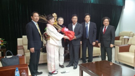 Le Japon offre 100 cerisiers à Dà Nang ảnh 1 Le Japon offre 100 cerisiers à Dà Nang ảnh 1