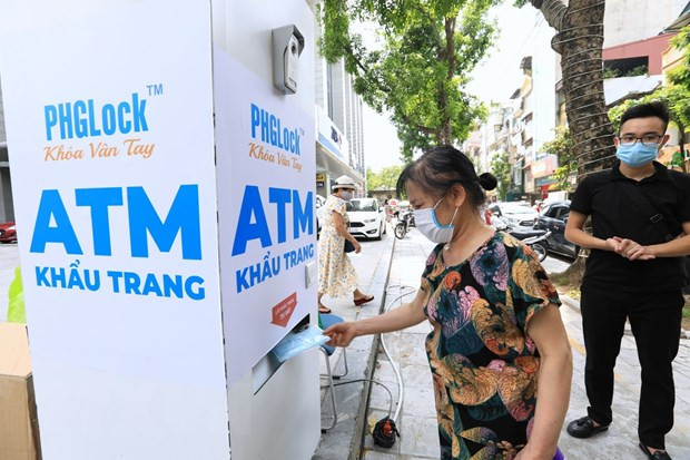 Covid-19 : la VTC remet des masques médicaux à Hanoi, Dà Nang et Quang Nam ảnh 1 Covid-19 : la VTC remet des masques médicaux à Hanoi, Dà Nang et Quang Nam ảnh 1