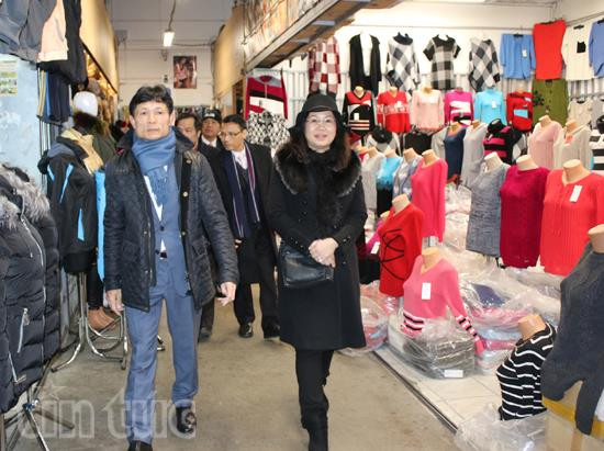 Succès de la Communauté des Vietnamiens en République tchèque ảnh 1