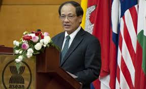 Célébration du 50e anniversaire de l’ASEAN en Indonésie et au Laos ảnh 1 Célébration du 50e anniversaire de l’ASEAN en Indonésie et au Laos ảnh 1