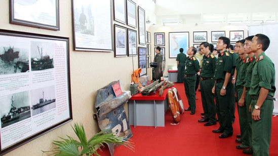 L’exposition itinérante sur Hoàng Sa et Truong Sa du Vietnam à Thai Nguyên ảnh 1 L’exposition itinérante sur Hoàng Sa et Truong Sa du Vietnam à Thai Nguyên ảnh 1
