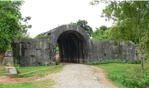 Le Vietnam promeut les valeurs de la citadelle des Hô ảnh 2 Le Vietnam promeut les valeurs de la citadelle des Hô ảnh 2