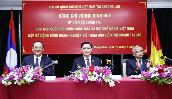 Les entreprises sont invitées à aider à faire des percées au liens économiques Vietnam-Laos ảnh 1