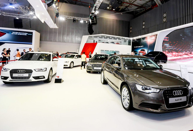 Chaque jour, plus de 300 voitures sont importées au Vietnam ảnh 1