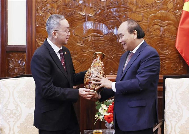 Le président Nguyên Xuân Phuc reçoit l’ambassadeur sortant du Brunei ảnh 1 Le président Nguyên Xuân Phuc reçoit l’ambassadeur sortant du Brunei ảnh 1