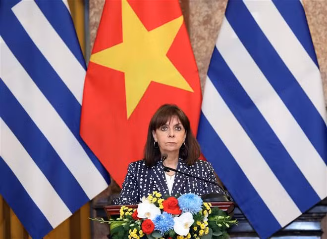 La présidente grecque Katerina Sakellaropoulou termine sa visite officielle au Vietnam ảnh 1