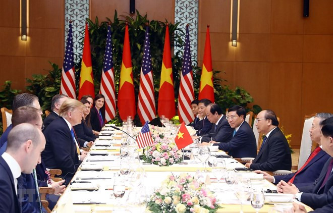 Nguyên Xuân Phuc et Donald Trump saluent les progrès des relations Etats-Unis - Vietnam ảnh 2 Nguyên Xuân Phuc et Donald Trump saluent les progrès des relations Etats-Unis - Vietnam ảnh 2