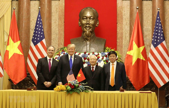 Le Vietnam et les Etats-Unis signent des documents de coopération bilatérale ảnh 1 Le Vietnam et les Etats-Unis signent des documents de coopération bilatérale ảnh 1
