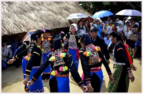 Pour le développement des zones peuplées de minorités ethniques à Dien Bien ảnh 1