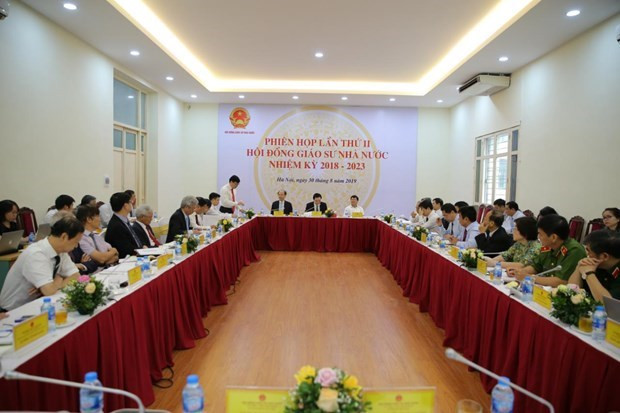 339 enseignants reconnus en tant que professeurs et professeurs associés ảnh 1 339 enseignants reconnus en tant que professeurs et professeurs associés ảnh 1