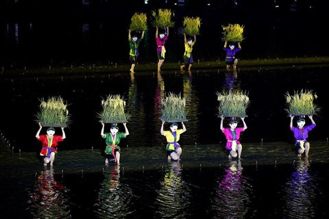 Des marionnettes sur l’eau ouvrent la porte à toute la fantaisie ảnh 1