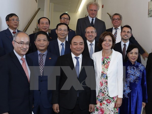 Le PM Nguyen Xuan Phuc rencontre des dirigeants du Land de Rhénanie-Palatinat ảnh 1 Le PM Nguyen Xuan Phuc rencontre des dirigeants du Land de Rhénanie-Palatinat ảnh 1