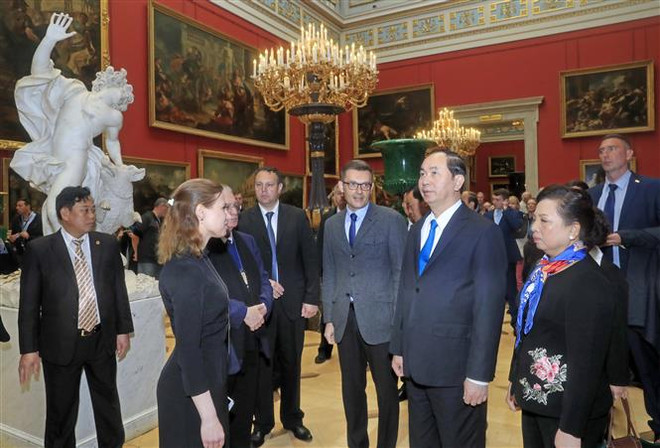 Le président Trân Dai Quang poursuit ses activités à Saint-Pétersbourg ảnh 2 Le président Trân Dai Quang poursuit ses activités à Saint-Pétersbourg ảnh 2