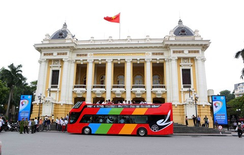 Découvrez le meilleur de la capitale vietnamienne en bus à impériale ảnh 1 Découvrez le meilleur de la capitale vietnamienne en bus à impériale ảnh 1
