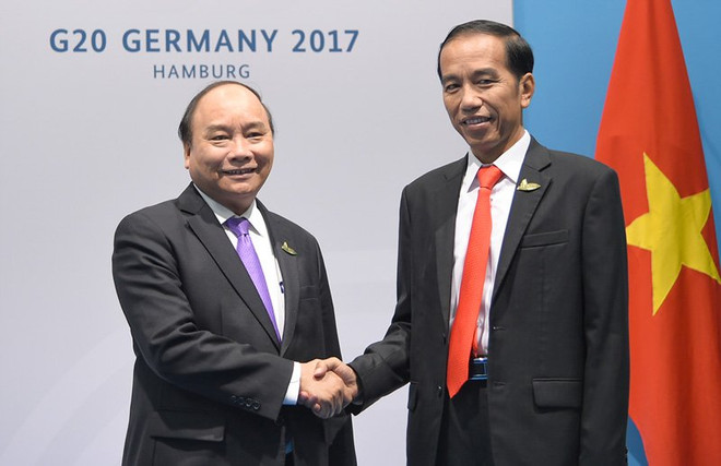 Le PM Nguyên Xuân Phuc rencontre le président indonésien et le PM indien ảnh 1 Le PM Nguyên Xuân Phuc rencontre le président indonésien et le PM indien ảnh 1