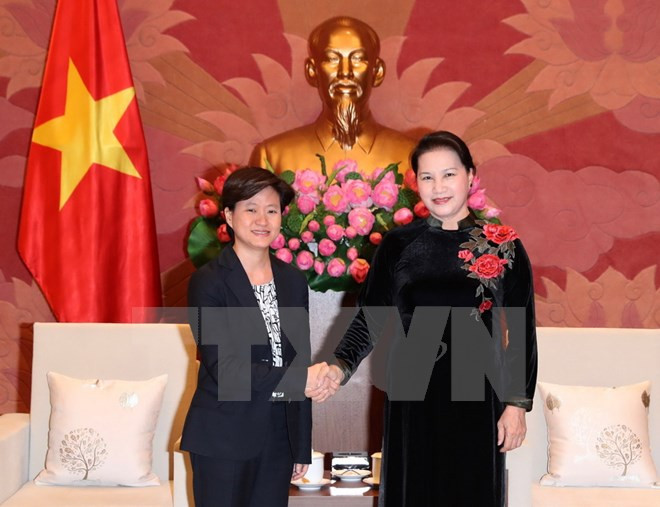 La présidente de l’AN Nguyên Thi Kim Ngân reçoit l’ambassadrice de Singapour au Vietnam ảnh 1 La présidente de l’AN Nguyên Thi Kim Ngân reçoit l’ambassadrice de Singapour au Vietnam ảnh 1