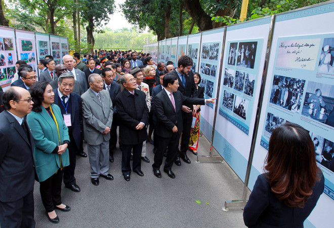 Le Vietnam célèbre les 30 ans de la résolution de l’UNESCO sur le Président Hô Chi Minh ảnh 2 Le Vietnam célèbre les 30 ans de la résolution de l’UNESCO sur le Président Hô Chi Minh ảnh 2