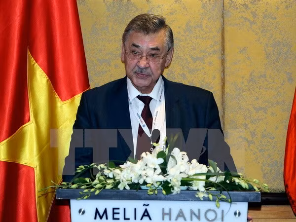 Forum économique Vietnam - Russie 2017 à Hanoï ảnh 1