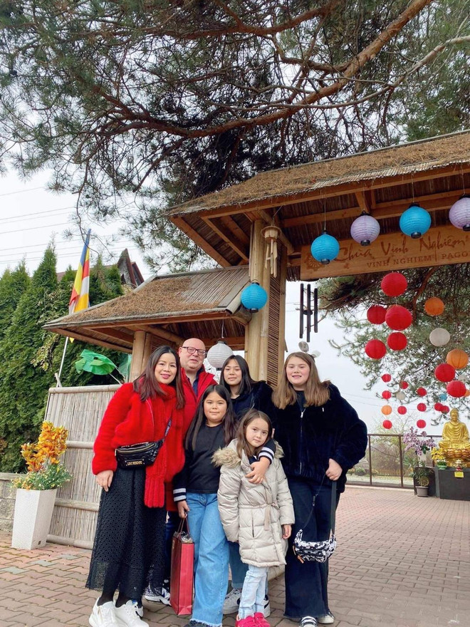 Le Nouvel An lunaire, un moment d’importance cruciale des femmes d’affaires vietnamiennes en Belgique ảnh 3 Le Nouvel An lunaire, un moment d’importance cruciale des femmes d’affaires vietnamiennes en Belgique ảnh 3