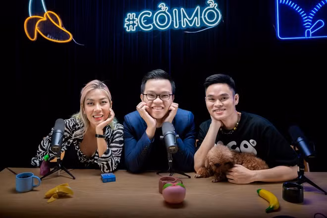 À l’écoute… ảnh 3