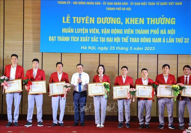 Hanoï honore les sportifs et entraîneurs exemplaires aux SEA Games 32 ảnh 2 Hanoï honore les sportifs et entraîneurs exemplaires aux SEA Games 32 ảnh 2