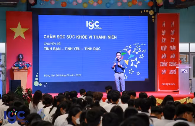 À l’écoute… ảnh 1