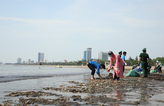 Le ministère des Ressources naturelles et de l'Environnement appelle à lutter contre la pollution plastique ảnh 2 Le ministère des Ressources naturelles et de l'Environnement appelle à lutter contre la pollution plastique ảnh 2