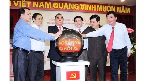 Inauguration du site web sur le XIIe Congrès du PCV ảnh 1 Inauguration du site web sur le XIIe Congrès du PCV ảnh 1