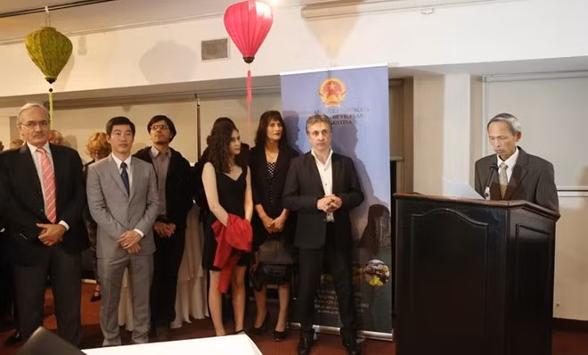 L'Argentine souhaite coopérer étroitement avec le Vietnam ảnh 1