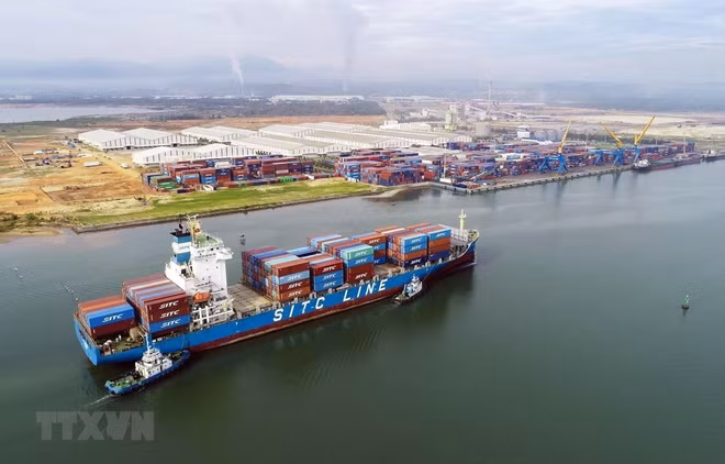 Environ 89% des biens importés lors des quatre premiers mois sont des matières premières ảnh 1