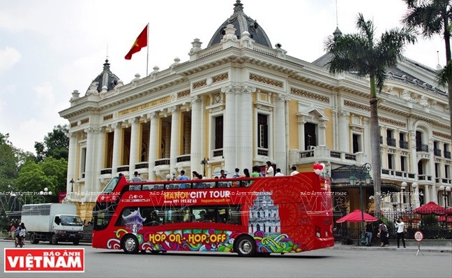 Hanoï : Tour de ville gratuit en bus à impérial pour les délégués des SEA Games 31 ảnh 1 Hanoï : Tour de ville gratuit en bus à impérial pour les délégués des SEA Games 31 ảnh 1