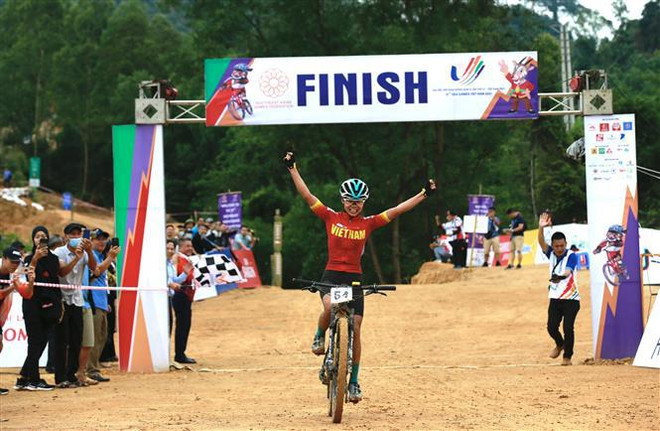 SEA Games 31 : le Vietnam décroche l’or en cross-country olympique féminin ảnh 1 SEA Games 31 : le Vietnam décroche l’or en cross-country olympique féminin ảnh 1