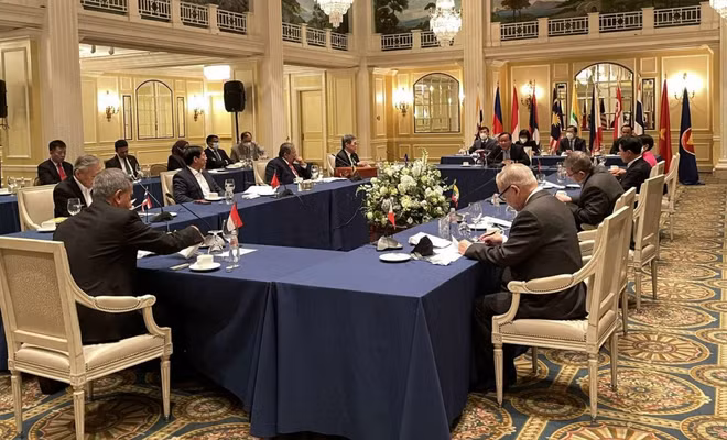 Évaluation des préparatifs pour le Sommet spécial ASEAN - États-Unis ảnh 1