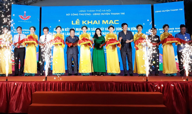 Promotion des produits des villages de métiers de Hanoï ảnh 1 Promotion des produits des villages de métiers de Hanoï ảnh 1