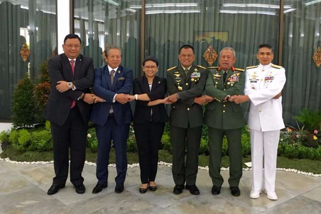 Indonésie, Philippines et Malaisie vont organiser des patrouilles maritimes communes ảnh 1 Indonésie, Philippines et Malaisie vont organiser des patrouilles maritimes communes ảnh 1