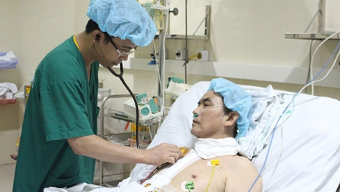 L'hôpital Viêt-Duc réussit deux transplantations cardiaque et hépatique ảnh 1 L'hôpital Viêt-Duc réussit deux transplantations cardiaque et hépatique ảnh 1
