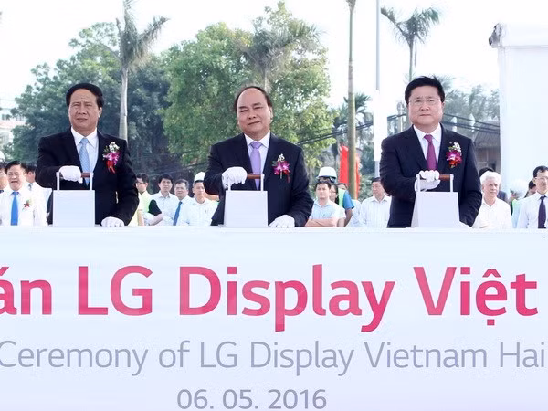 Lancement du projet LG Display Vietnam à Hai Phong ảnh 1