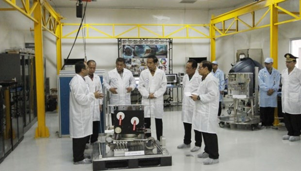 L'Indonésie lance un satellite fabriqué par elle-même ảnh 1