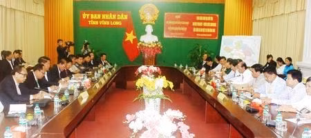 Vinh Long et BanTeay Meanchey (Cambodge) renforcent leur coopération ảnh 1