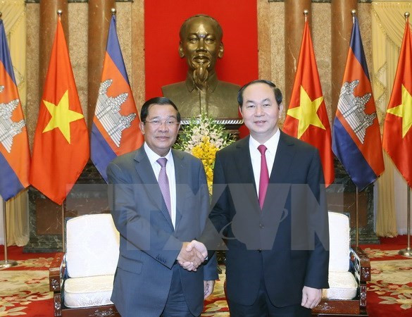 Le président Tran Dai Quang reçoit le PM cambodgien Samdech Techo Hun Sen ảnh 1 Le président Tran Dai Quang reçoit le PM cambodgien Samdech Techo Hun Sen ảnh 1
