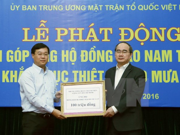 Le président du Front de la Patrie du Vietnam lance un appel aux dons pour les victimes des crues ảnh 1 Le président du Front de la Patrie du Vietnam lance un appel aux dons pour les victimes des crues ảnh 1